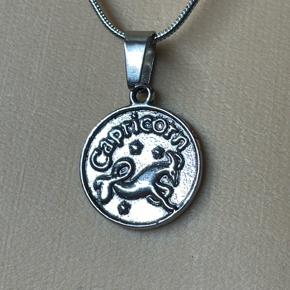 NEW Capricorn S925 Zodiac Horoscope Astrology Sign Cosmic Necklace Birthday - Picture 3 of 9
